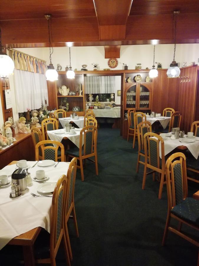 Köflach Gaestehaus Cafe Andrea מראה חיצוני תמונה